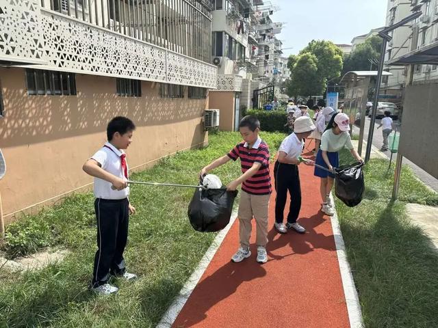 天博电竞巡视组熟手动 从未露面的保洁员(图1)